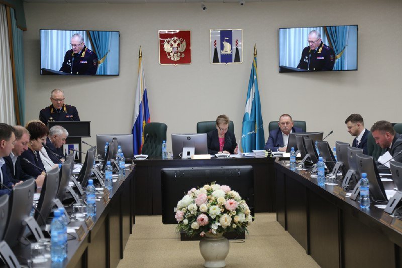 Начальник УМВД России по Сахалинской области выступил в Думе с отчетом о работе полиции